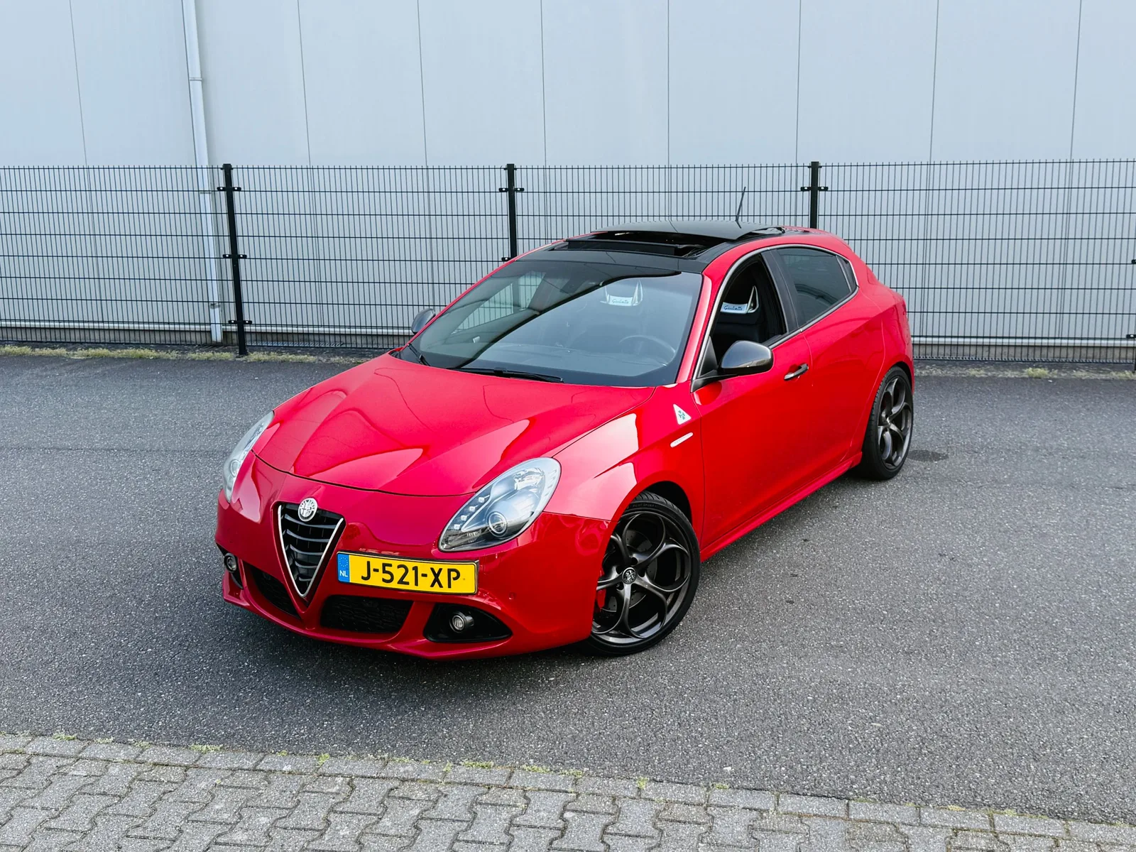 Alfa Romeo Giulietta (2015) — foto 1