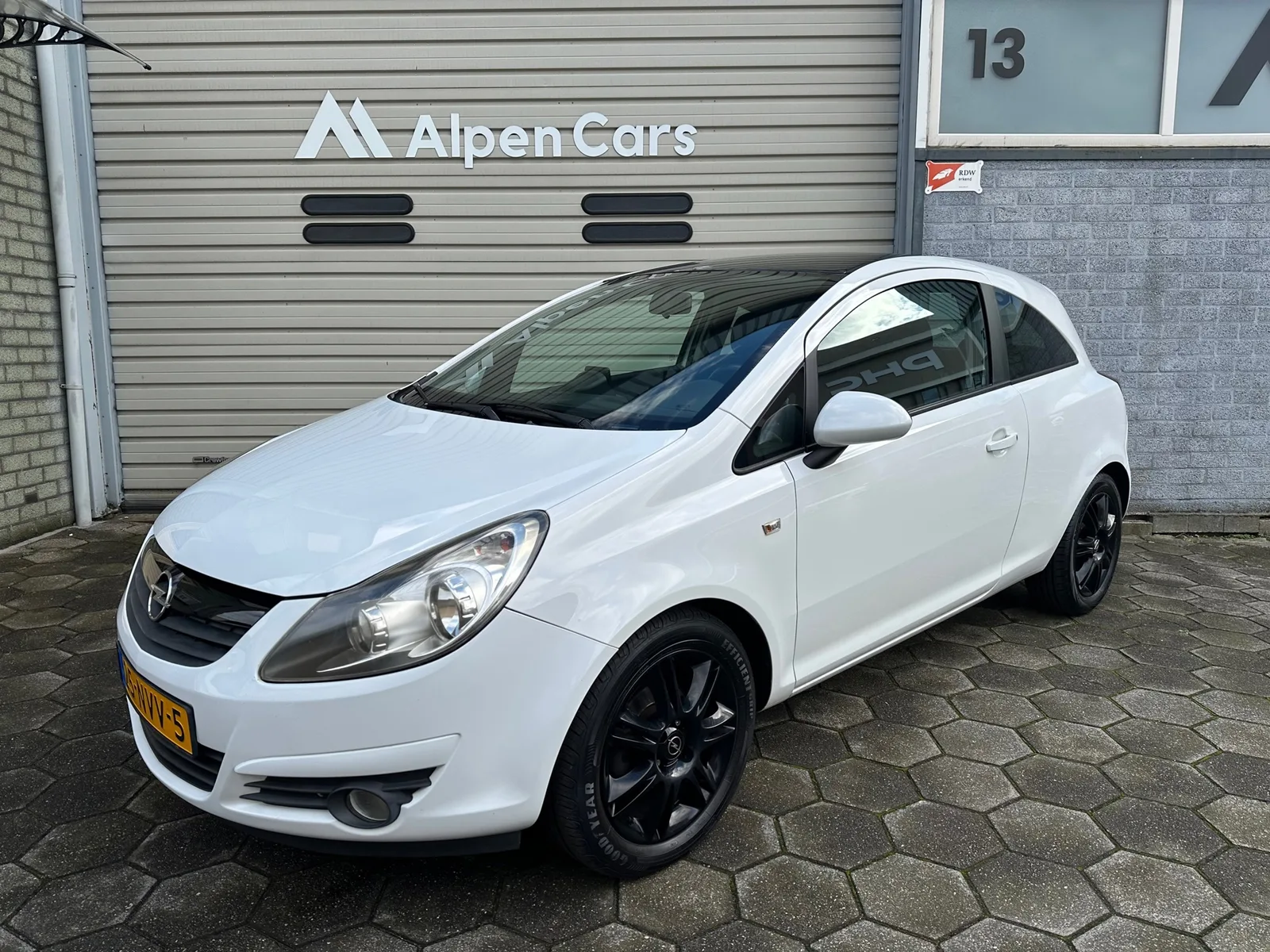 Opel Corsa (2010) — foto 1