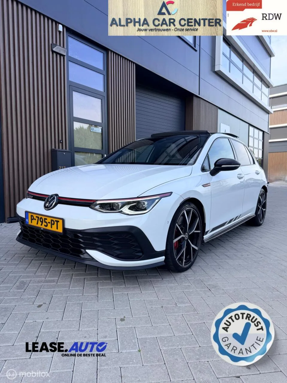 Volkswagen Golf (2021) — foto 1