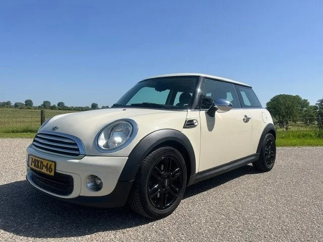 MINI One (2013) — foto 1