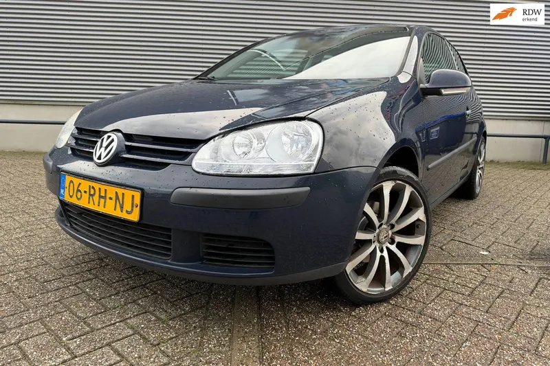 Volkswagen Golf (2005)