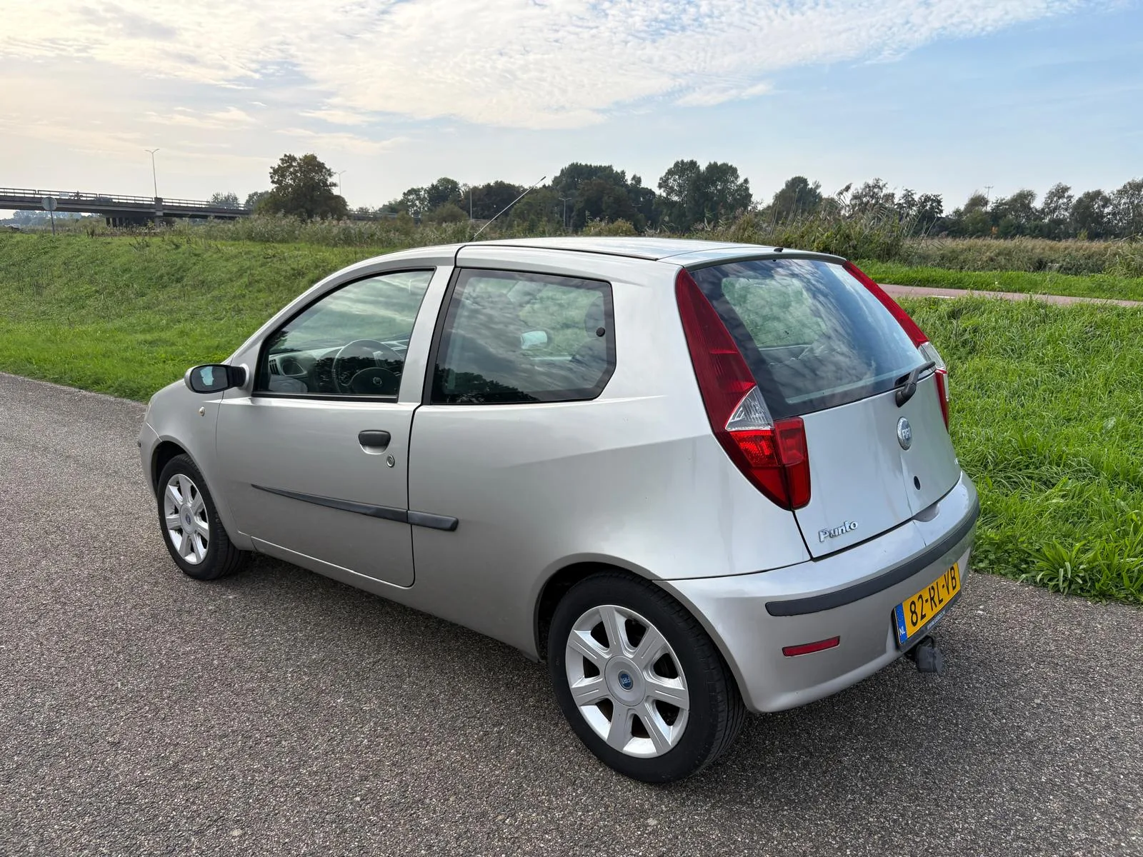 Fiat Punto (2005) — foto 1