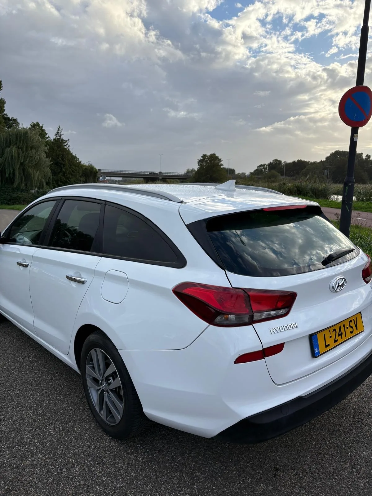 Hyundai i30 (1990) — foto 1