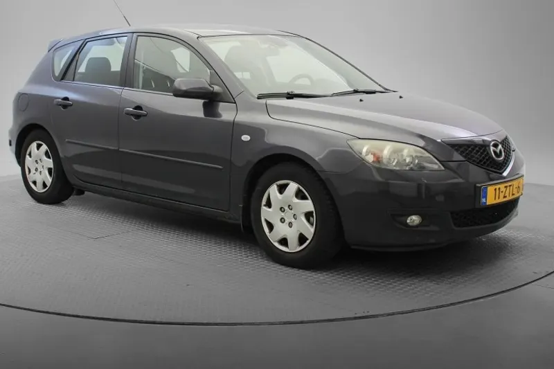 Mazda 3 (1990)