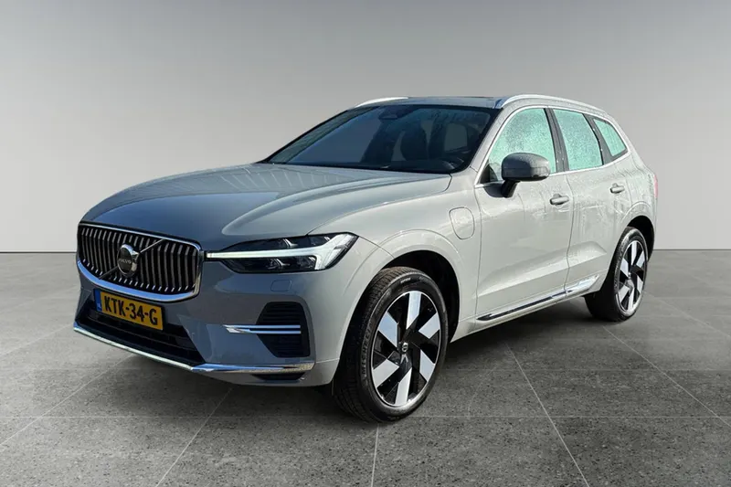 Volvo XC60 (2024)