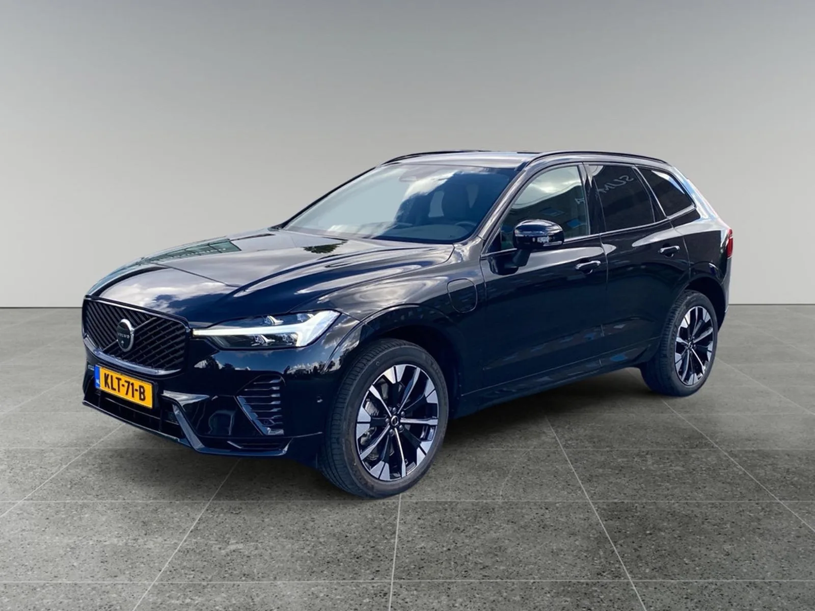 Volvo XC60 (2026) — foto 1
