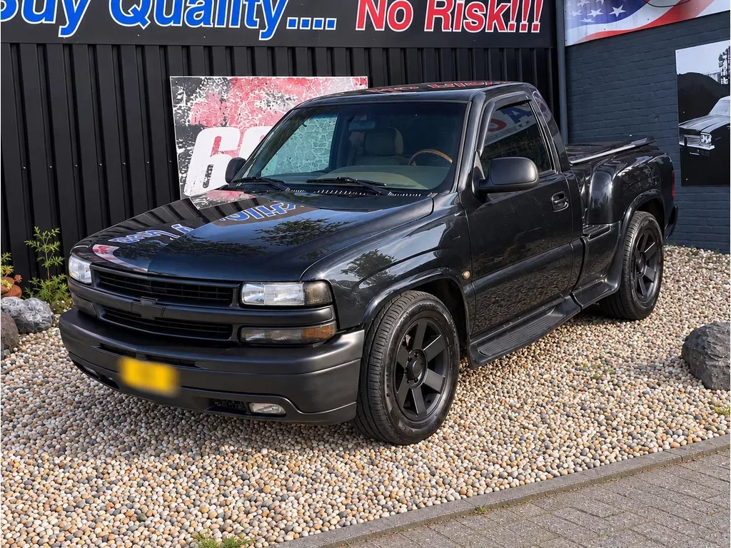 Chevrolet Silverado (2003) — foto 1