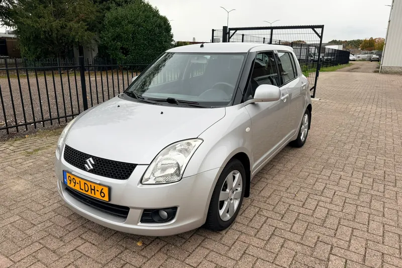 Suzuki Swift (2010)