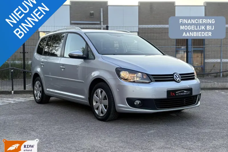 Volkswagen Touran (2012)