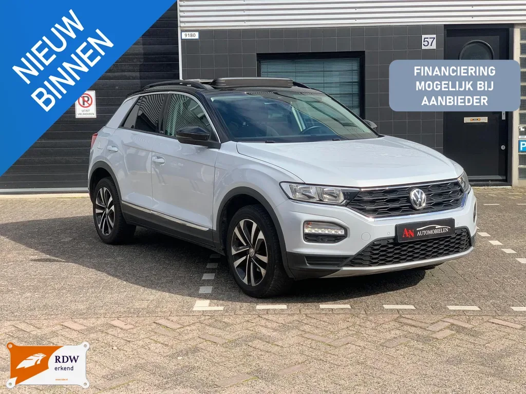 Volkswagen T-Roc (2020) — foto 1