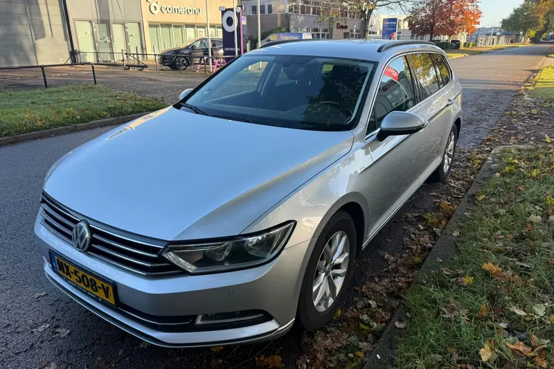 Volkswagen Passat (2016)