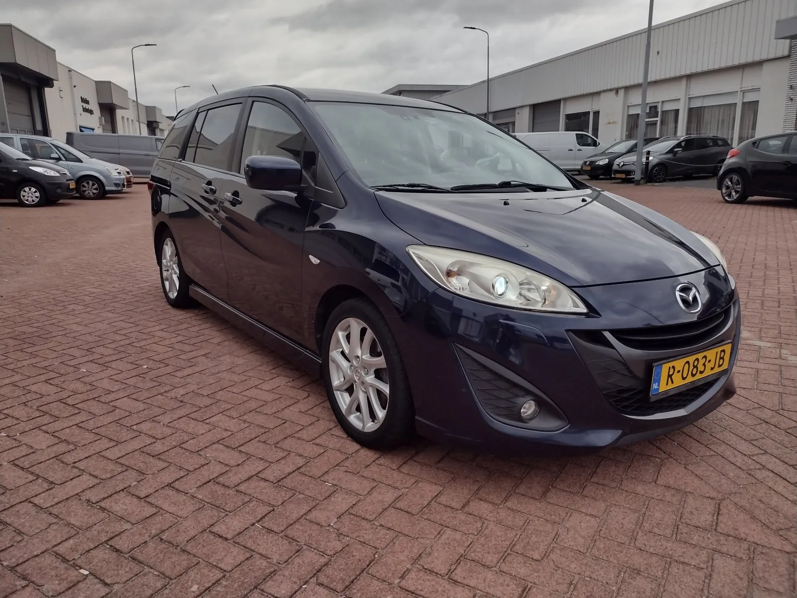 Mazda 5 (2012) — foto 1