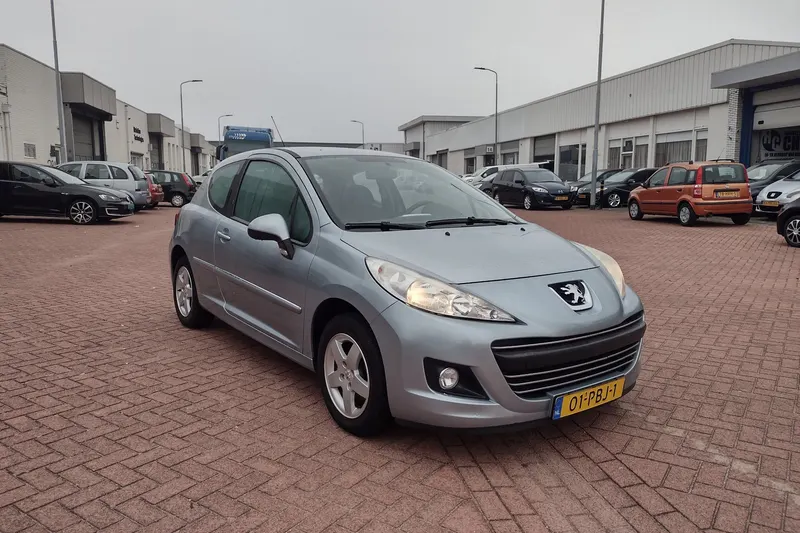 Peugeot 207 (2011)