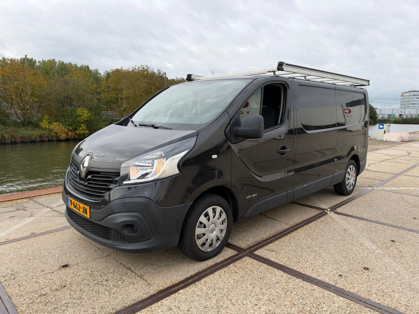 Renault Trafic (2017) — foto 1