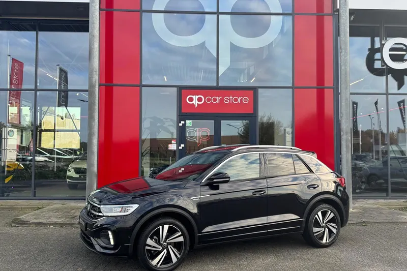 Volkswagen T-Roc (2023)