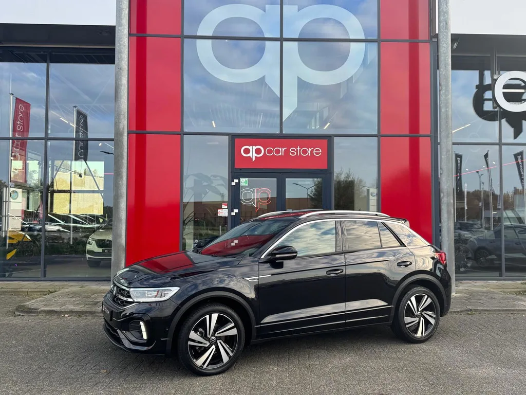 Volkswagen T-Roc (2023) — foto 1