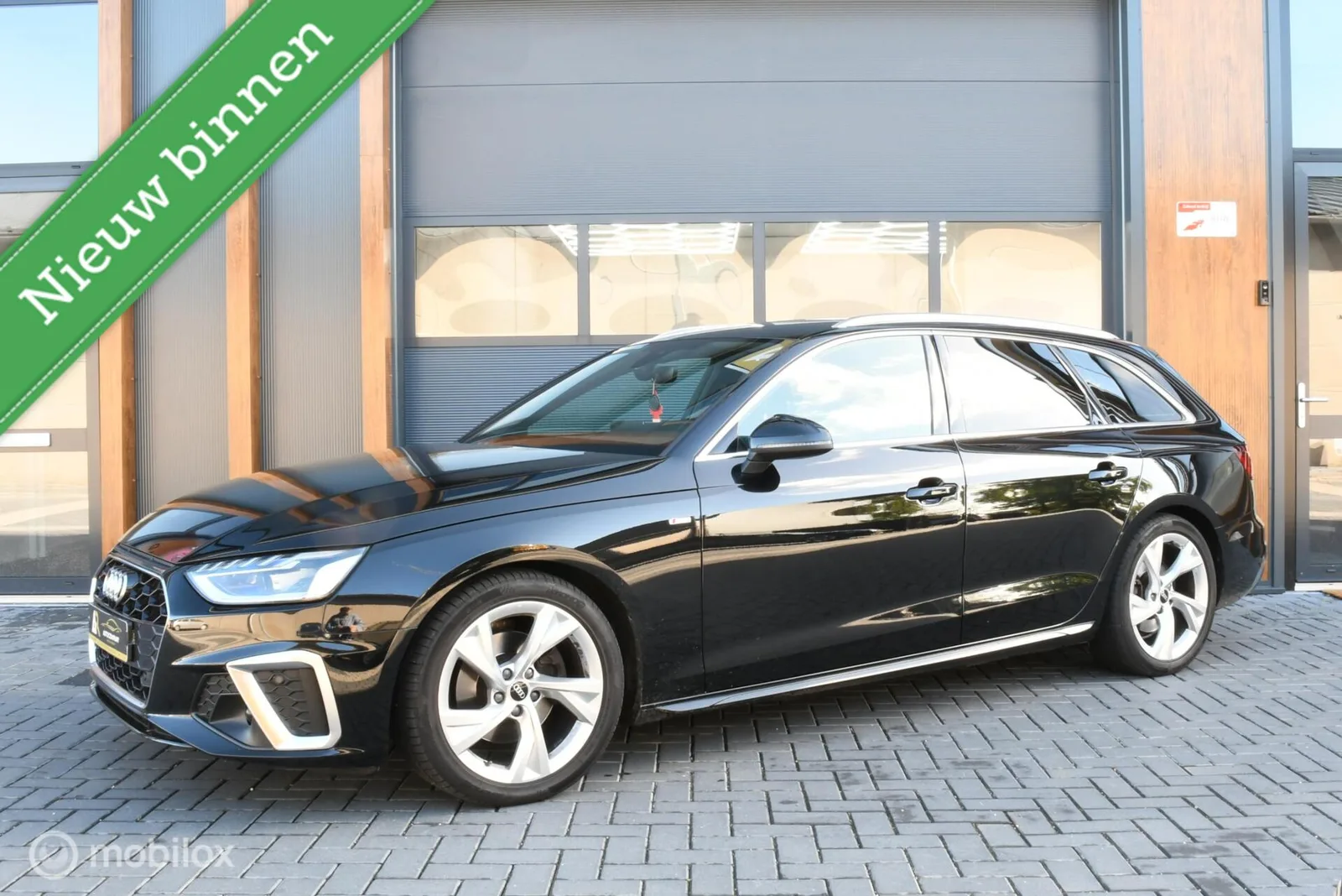 Audi A4 (2021) — foto 1