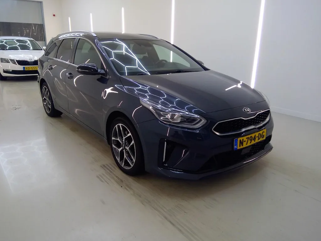 Kia Ceed (2021) — foto 1