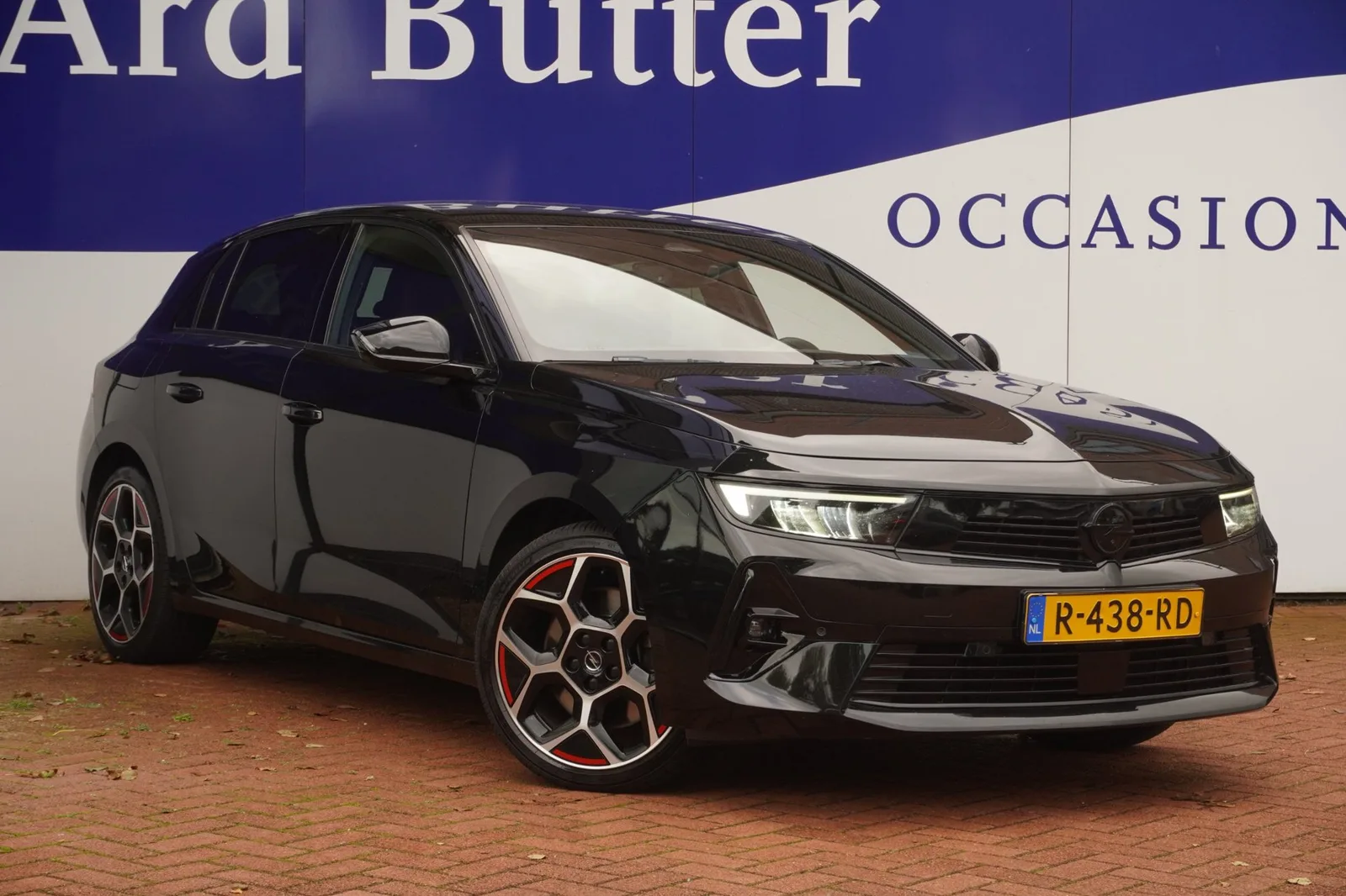 Opel Astra (2022) — foto 1