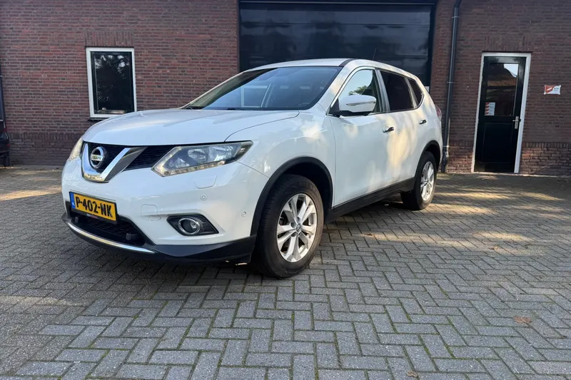 Nissan X-Trail (2015)