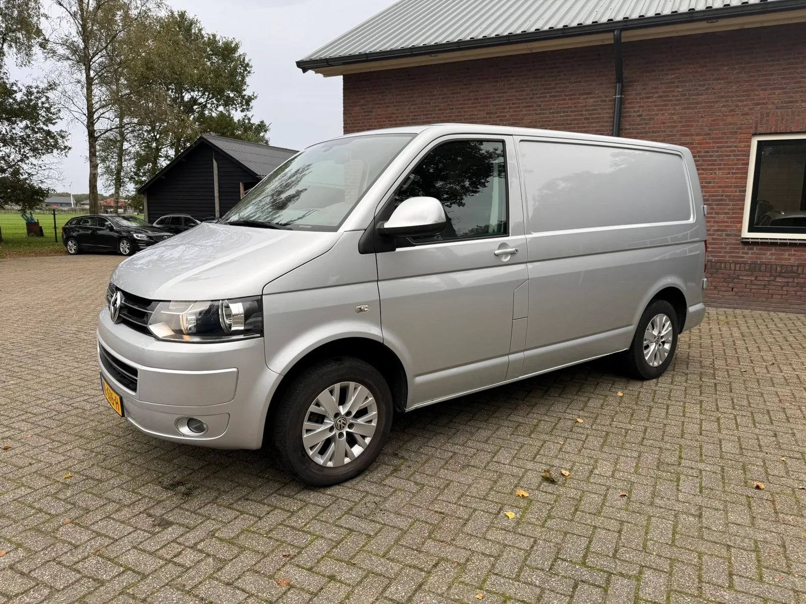 Volkswagen Transporter (2015) — foto 1