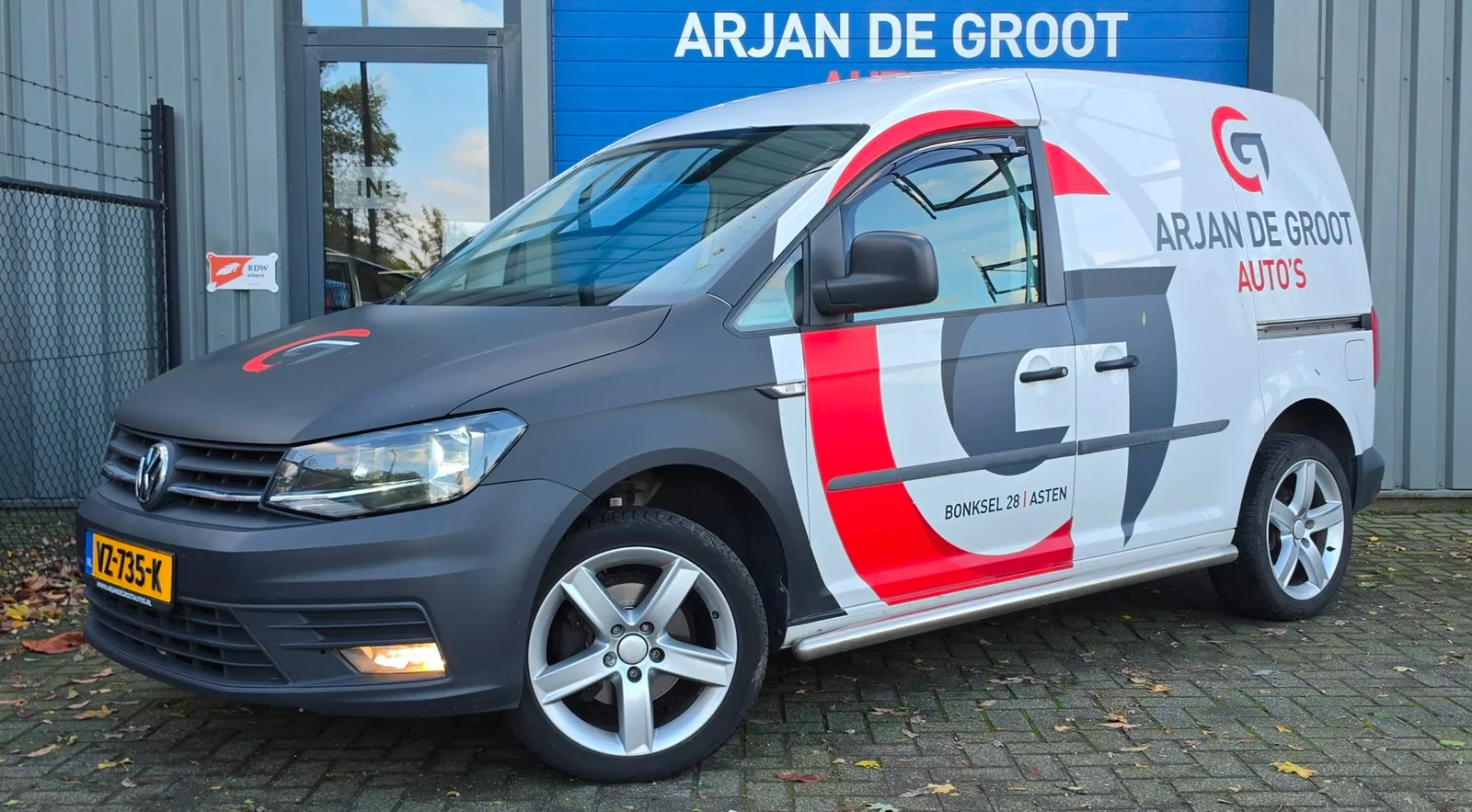 Volkswagen Caddy (2016) — foto 1