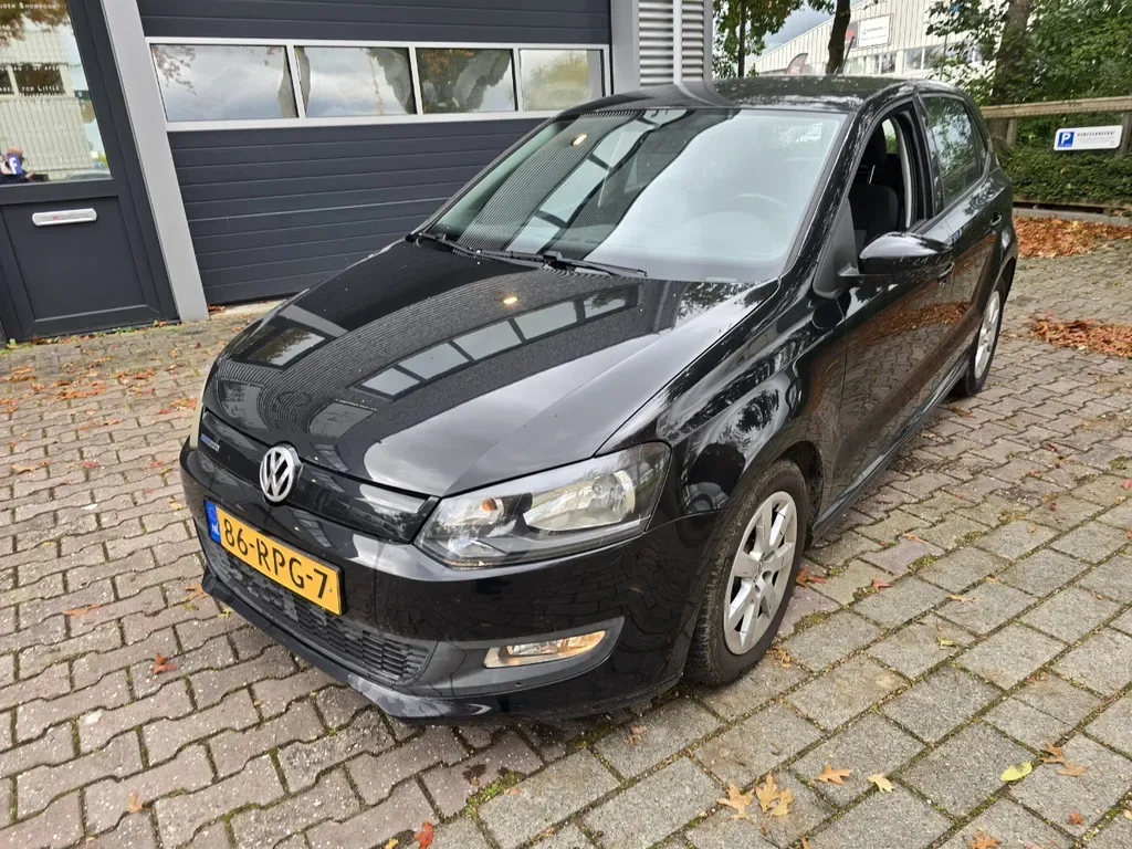 Volkswagen Polo (2011) — foto 1