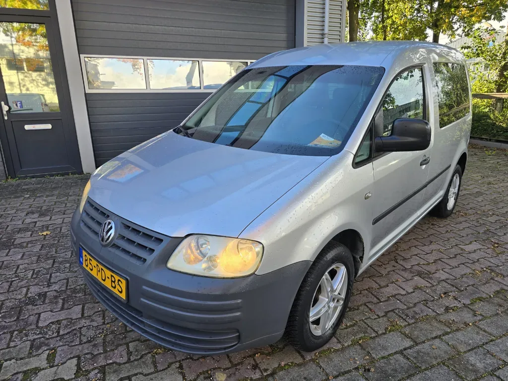 Volkswagen Caddy (2004) — foto 1