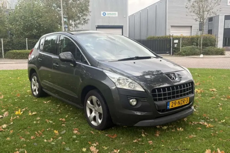 Peugeot 3008 (2011)