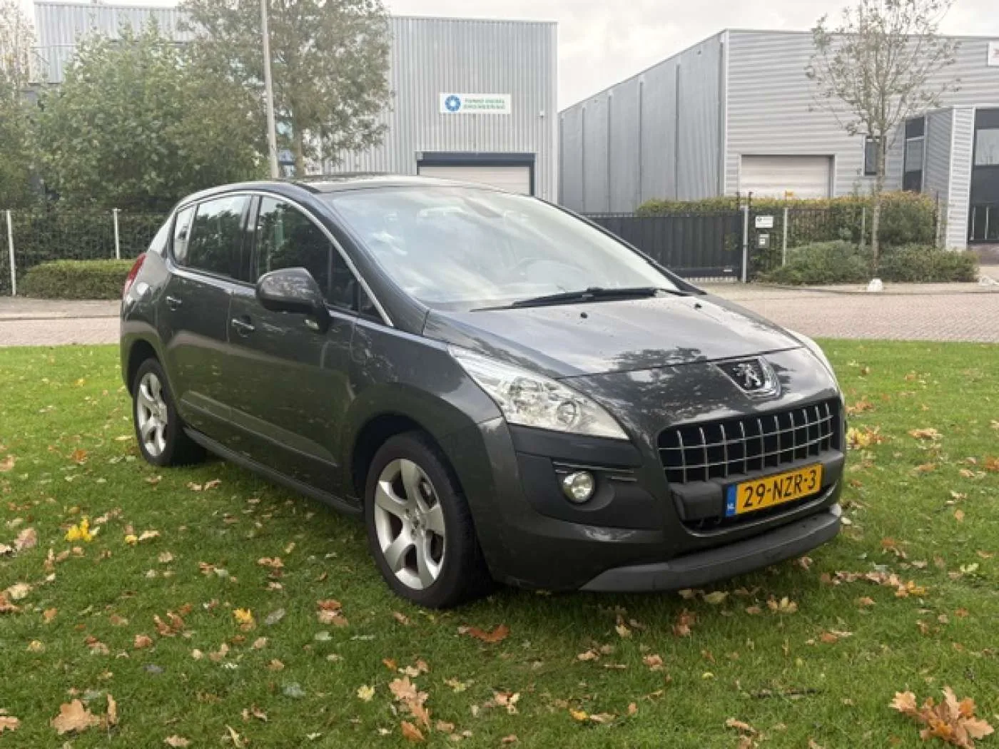 Peugeot 3008 (2011) — foto 1