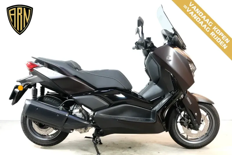 Yamaha XMAX 300 (2024)