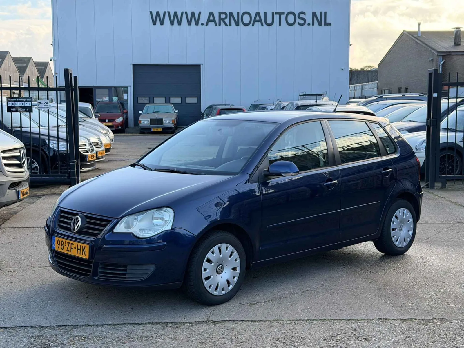 Volkswagen Polo (2008) — foto 1