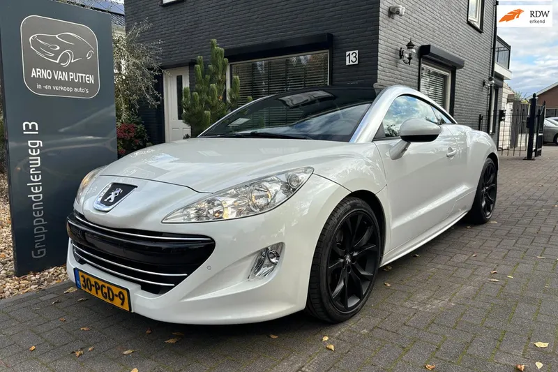Peugeot RCZ (2011)