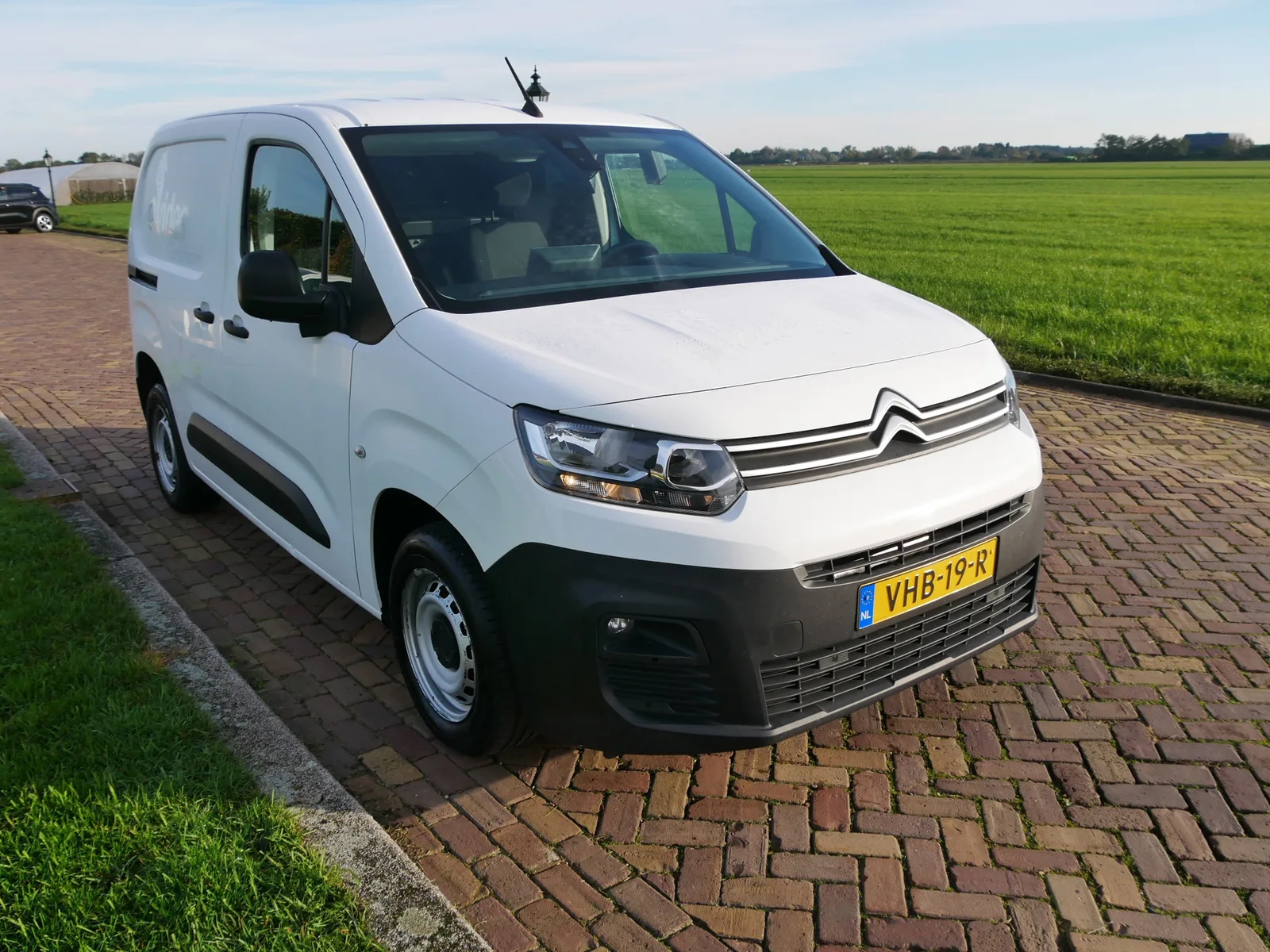 Citroën Berlingo (2020) — foto 1