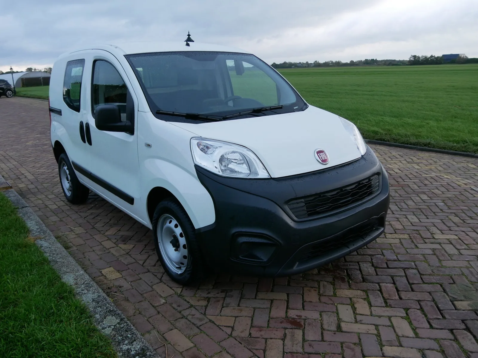 Fiat Fiorino (2020) — foto 1