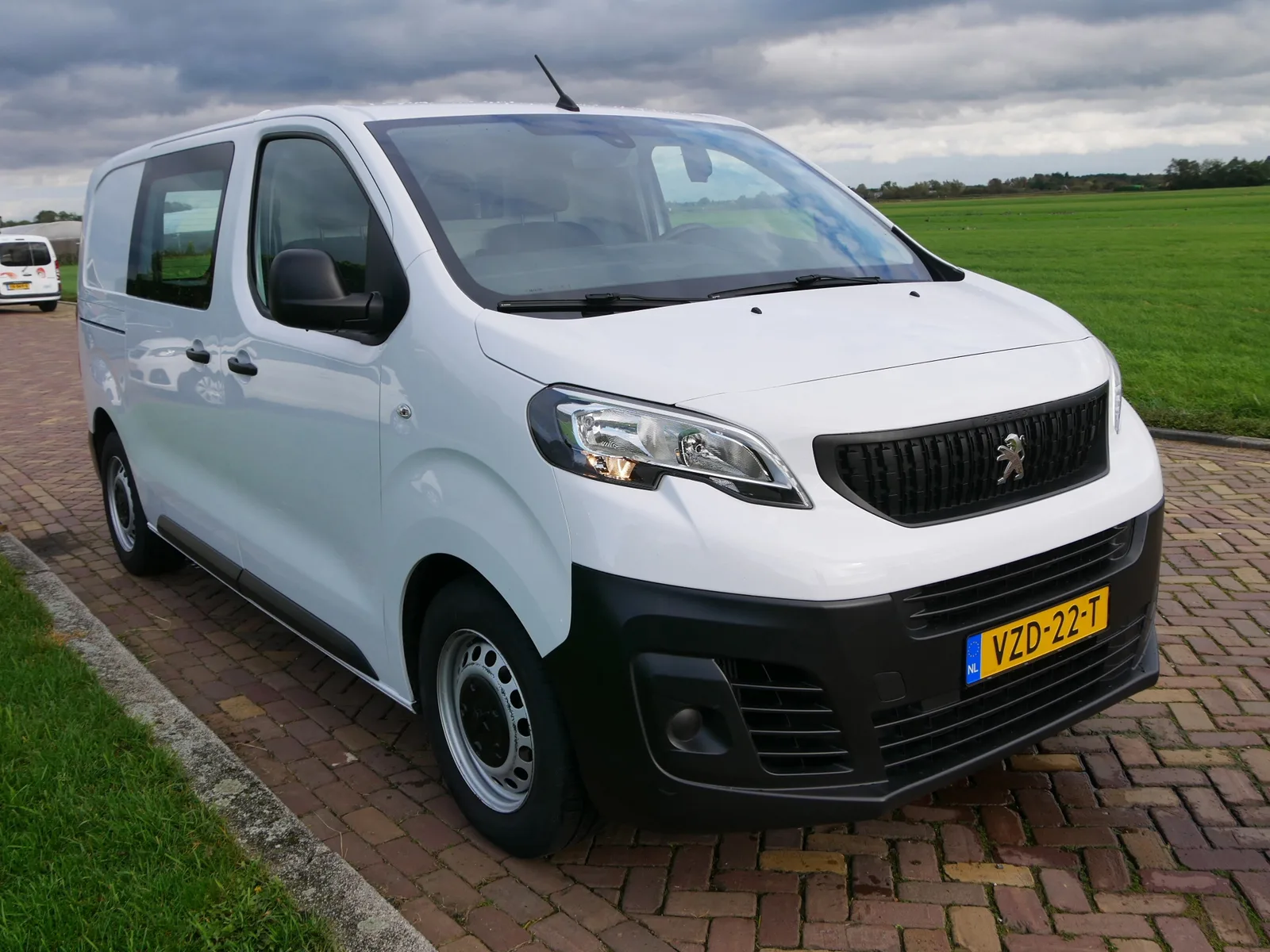Peugeot Expert (2023) — foto 1