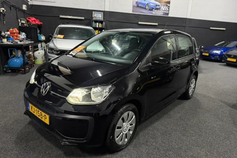 Volkswagen Up! (2016)