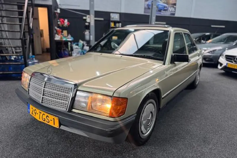 Mercedes-Benz 190-Serie (1985)