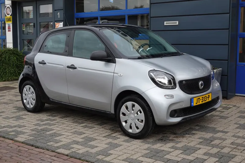 Smart ForFour (2016)