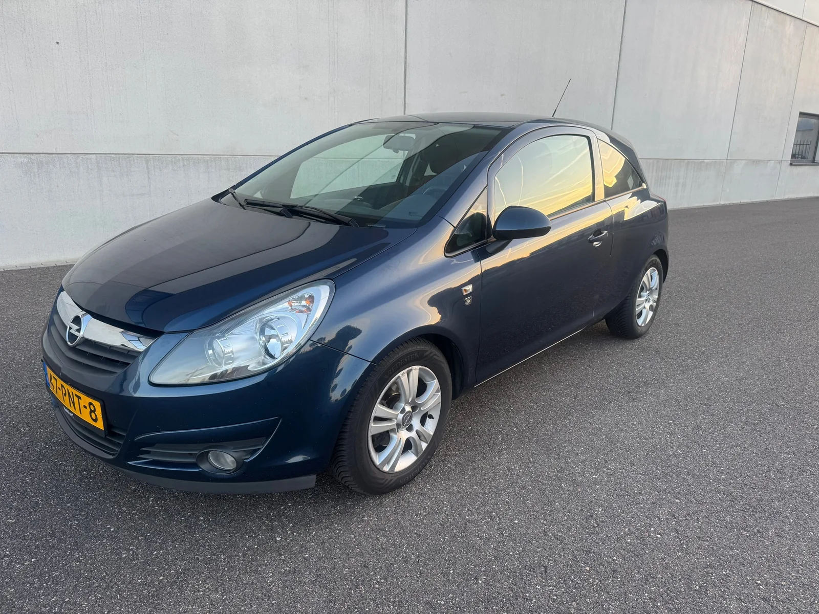 Opel Corsa (2011) — foto 1