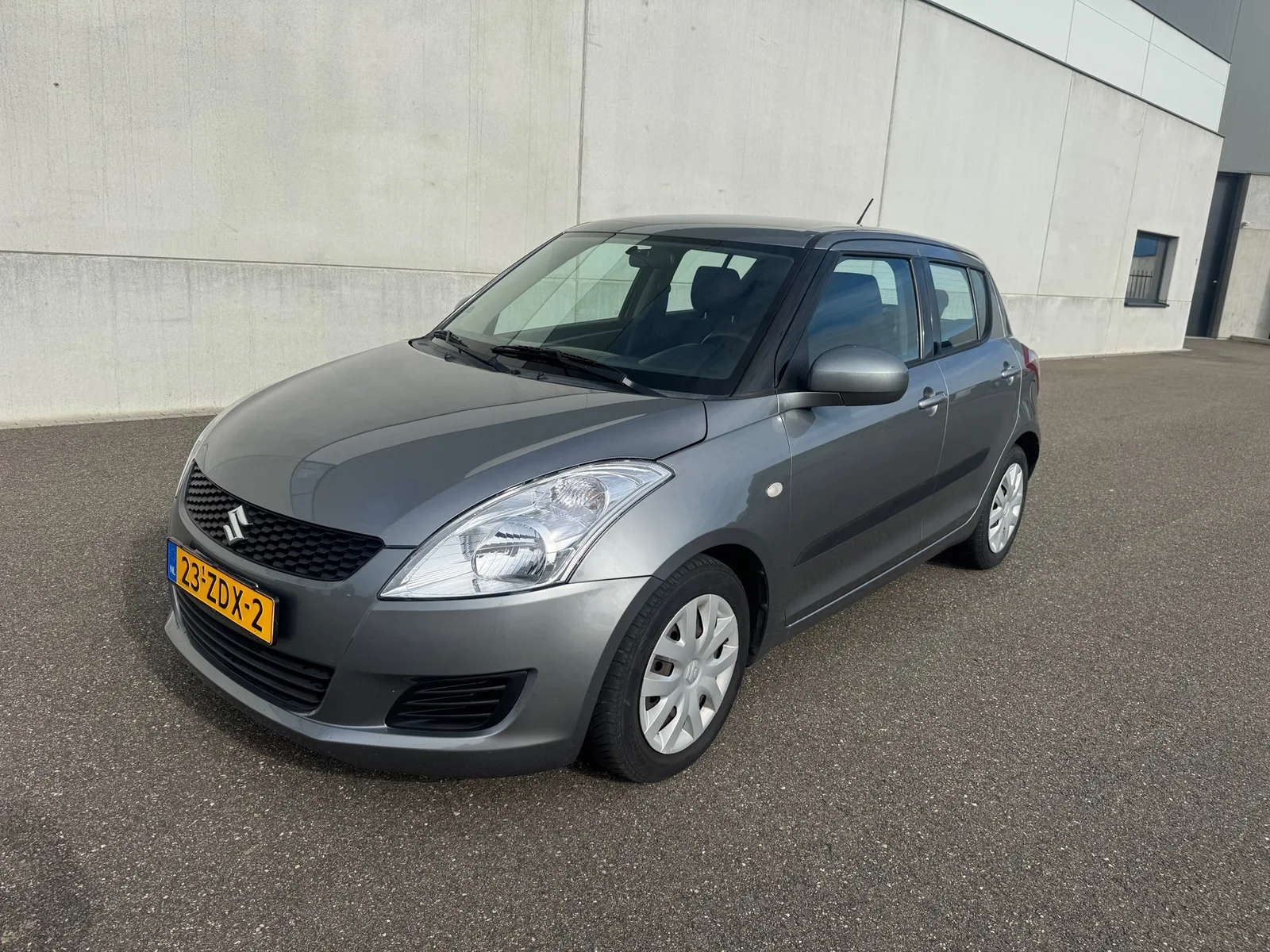 Suzuki Swift (2012) — foto 1