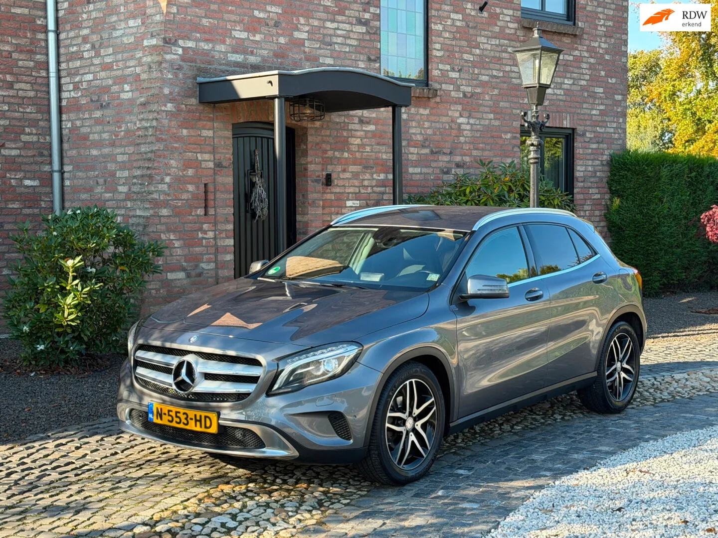 Mercedes-Benz GLA-Klasse (2015) — foto 1