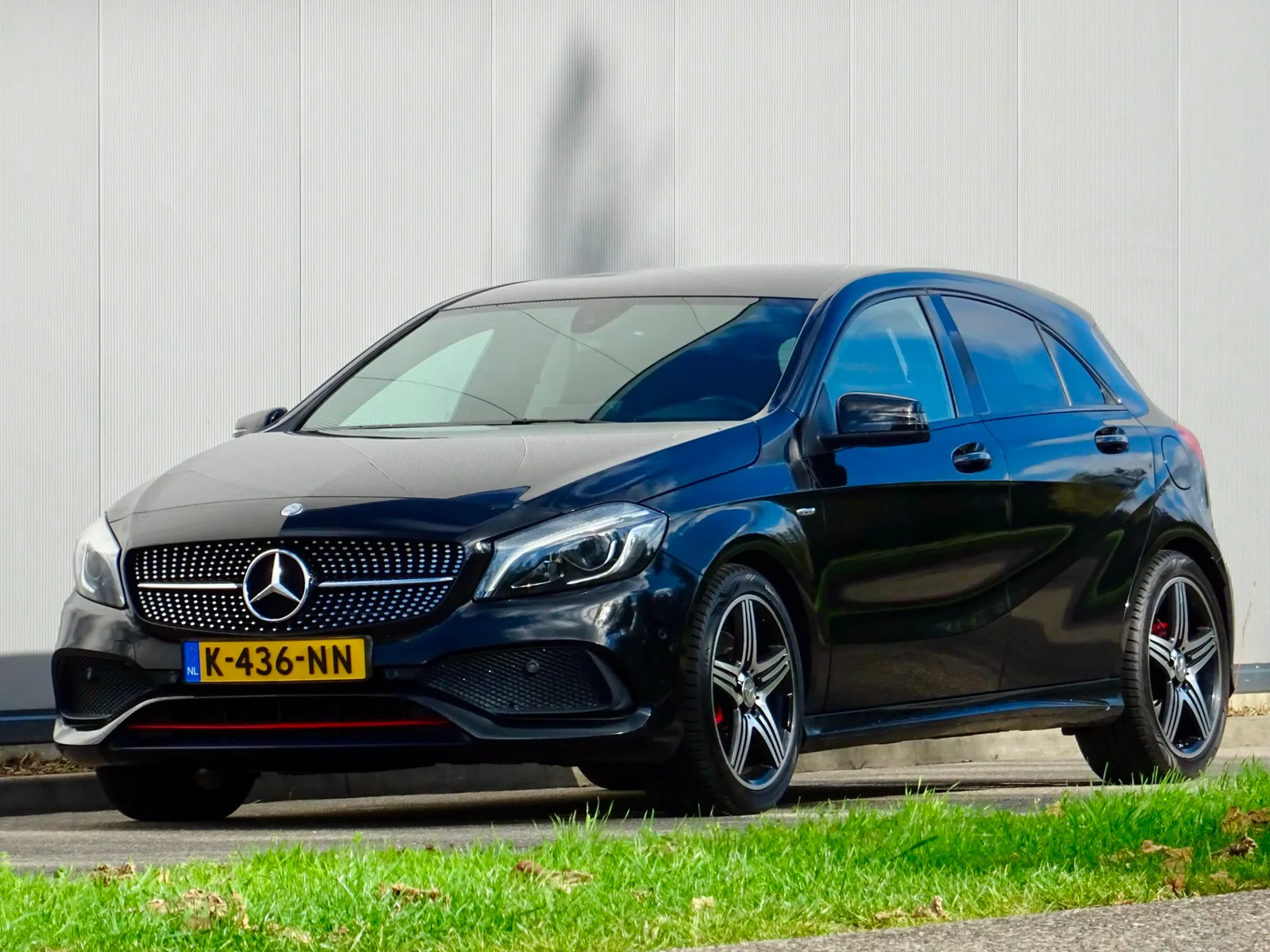 Mercedes-Benz A-Klasse (2015) — foto 1