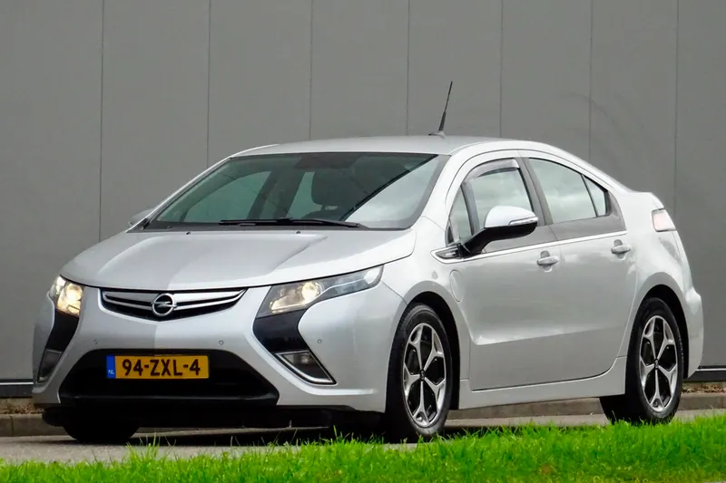 Opel Ampera (2013)