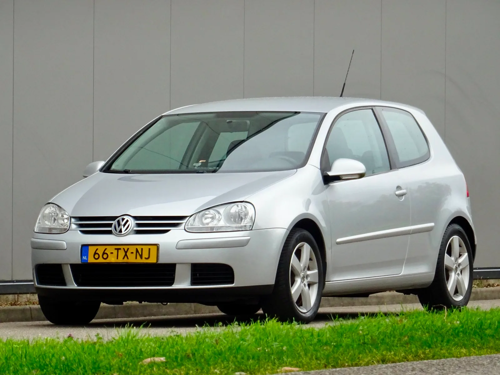 Volkswagen Golf (2007) — foto 1