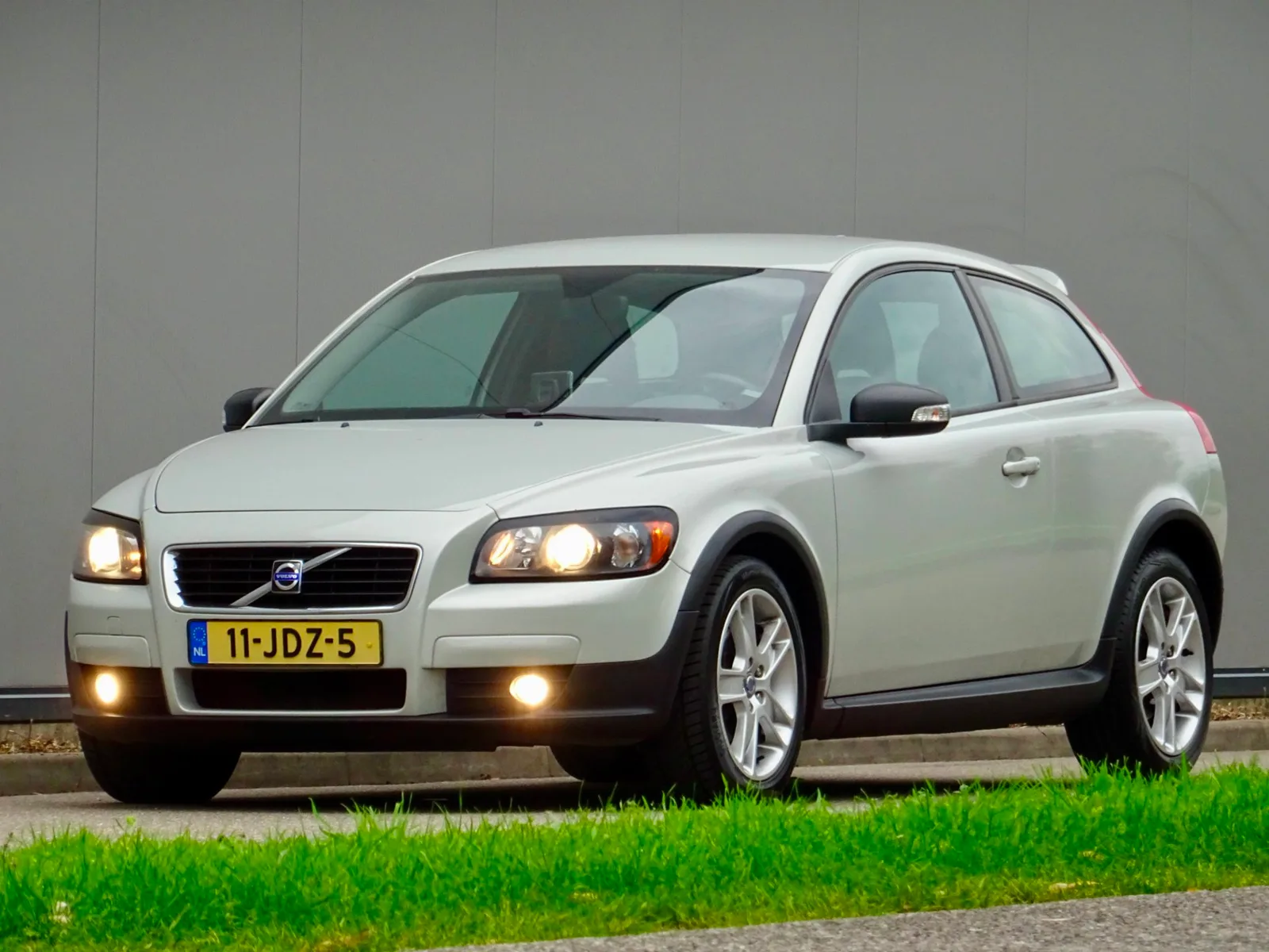 Volvo C30 (2009) — foto 1