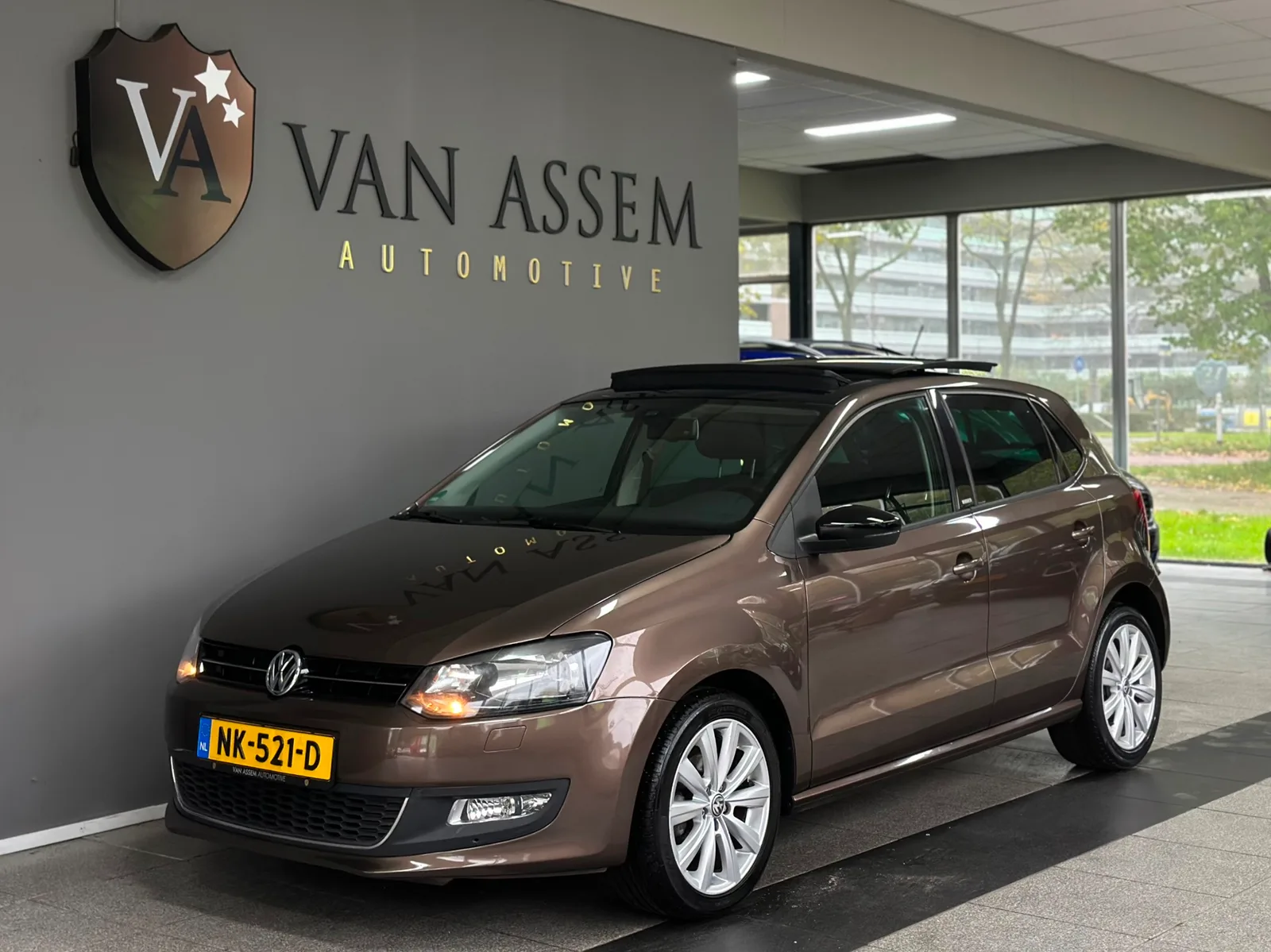 Volkswagen Polo (2011) — foto 1