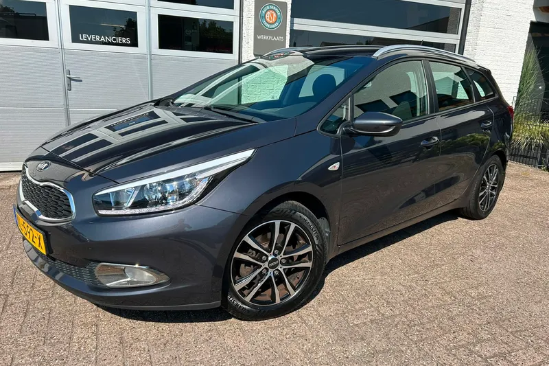 Kia Ceed (2013)