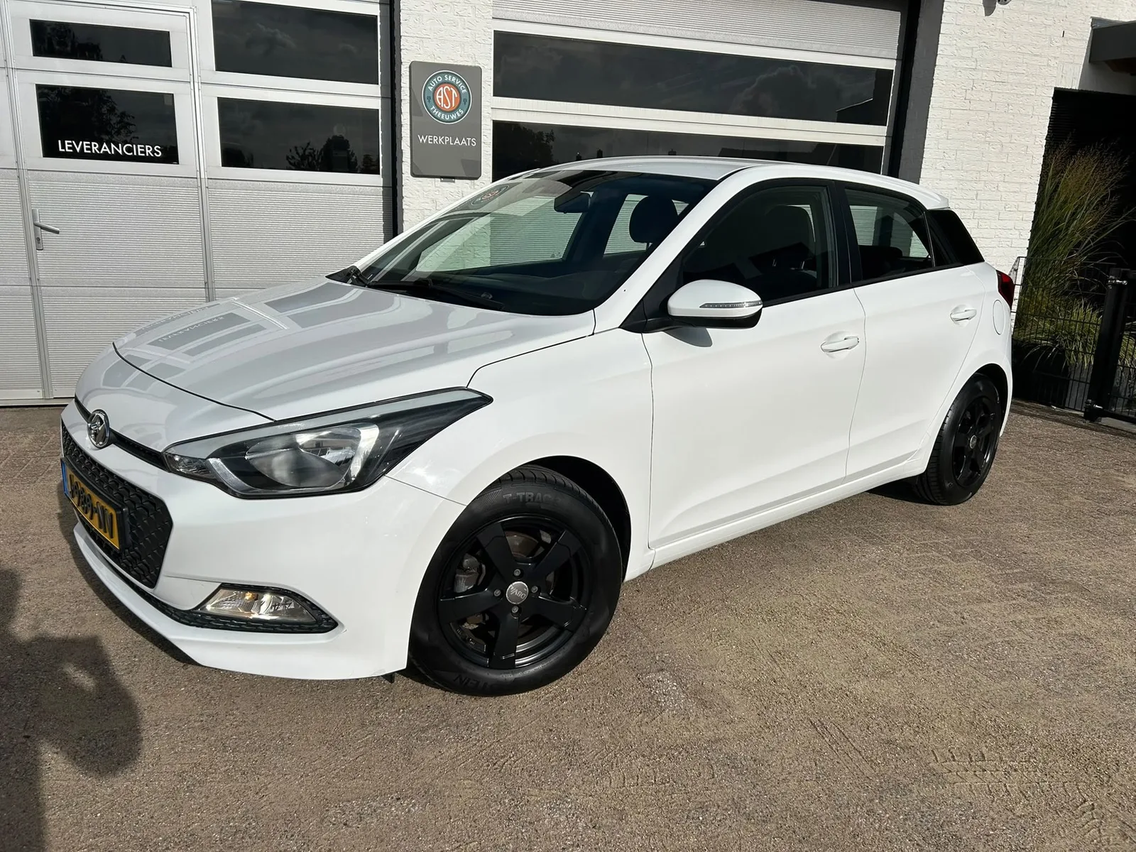 Hyundai i20 (2015) — foto 1