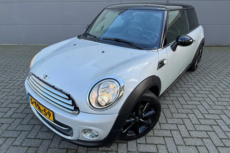 MINI Cooper (2014)